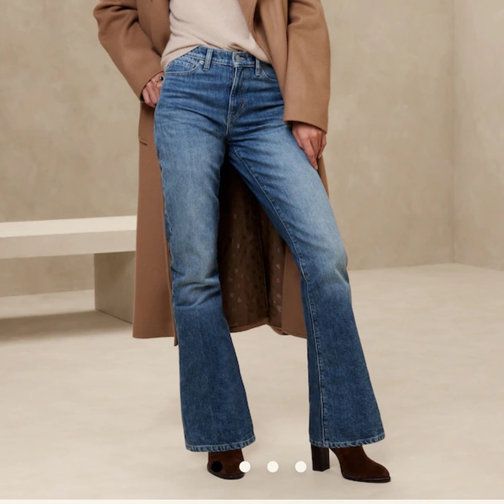 NWT Banana Republic Rigid Bootcut Jeans, 28